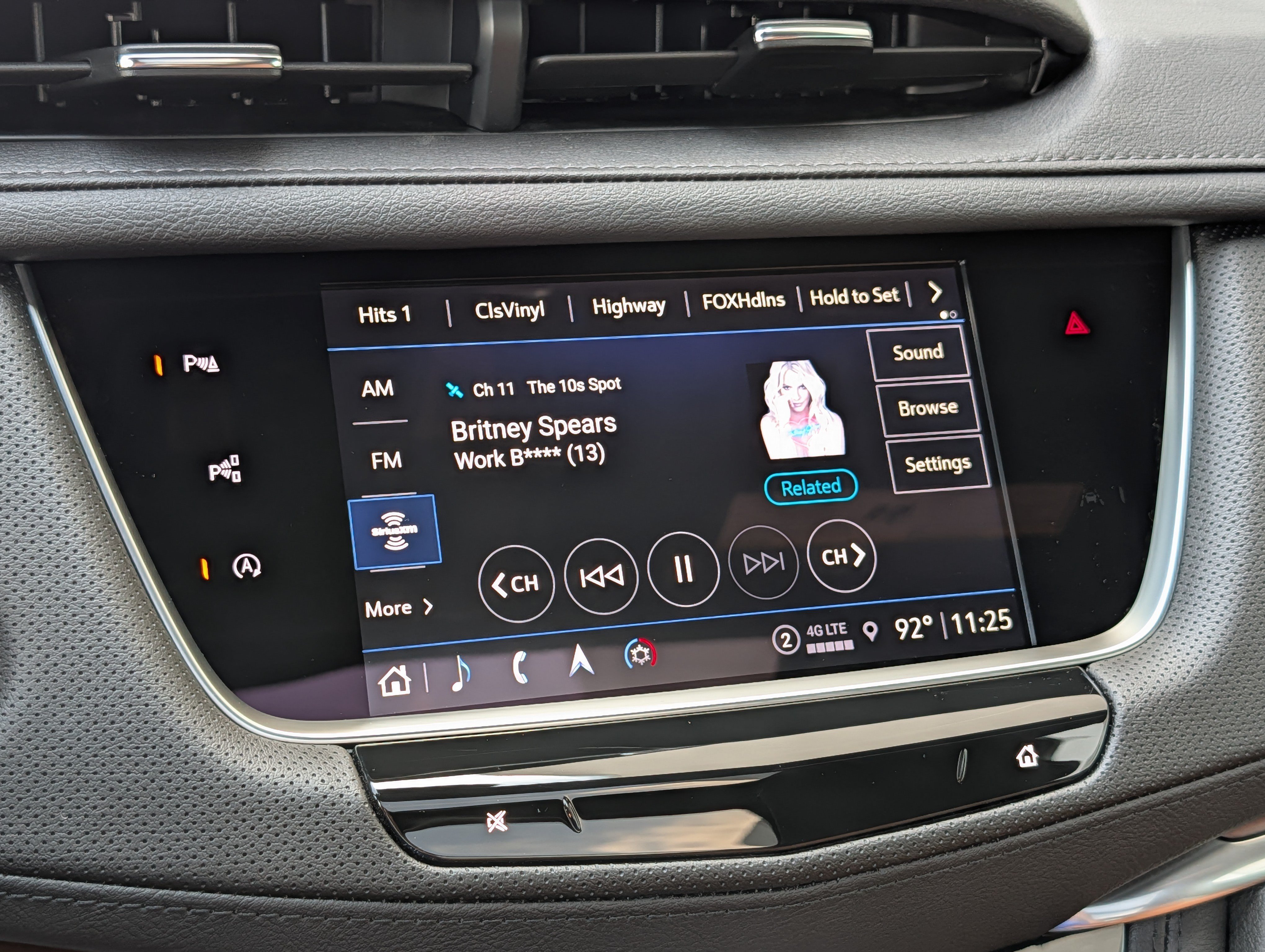 New 2026 Cadillac XT5 Premium Luxury w/ LPO, Floor Liner Package AWD/4WD image 20