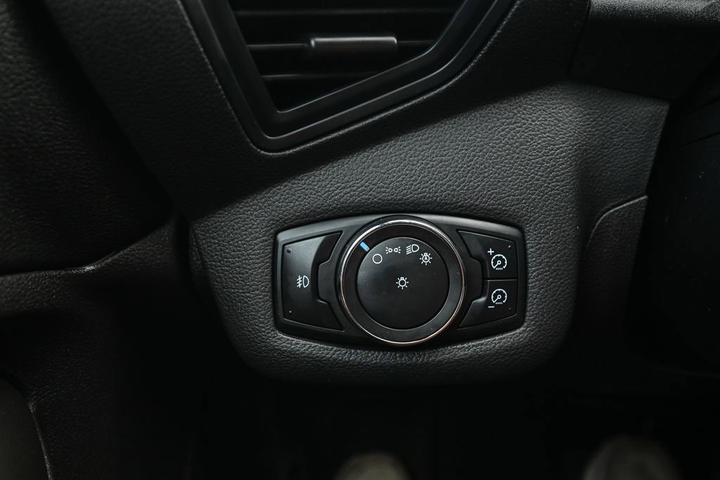 Used 2013 Ford Escape SE image 38