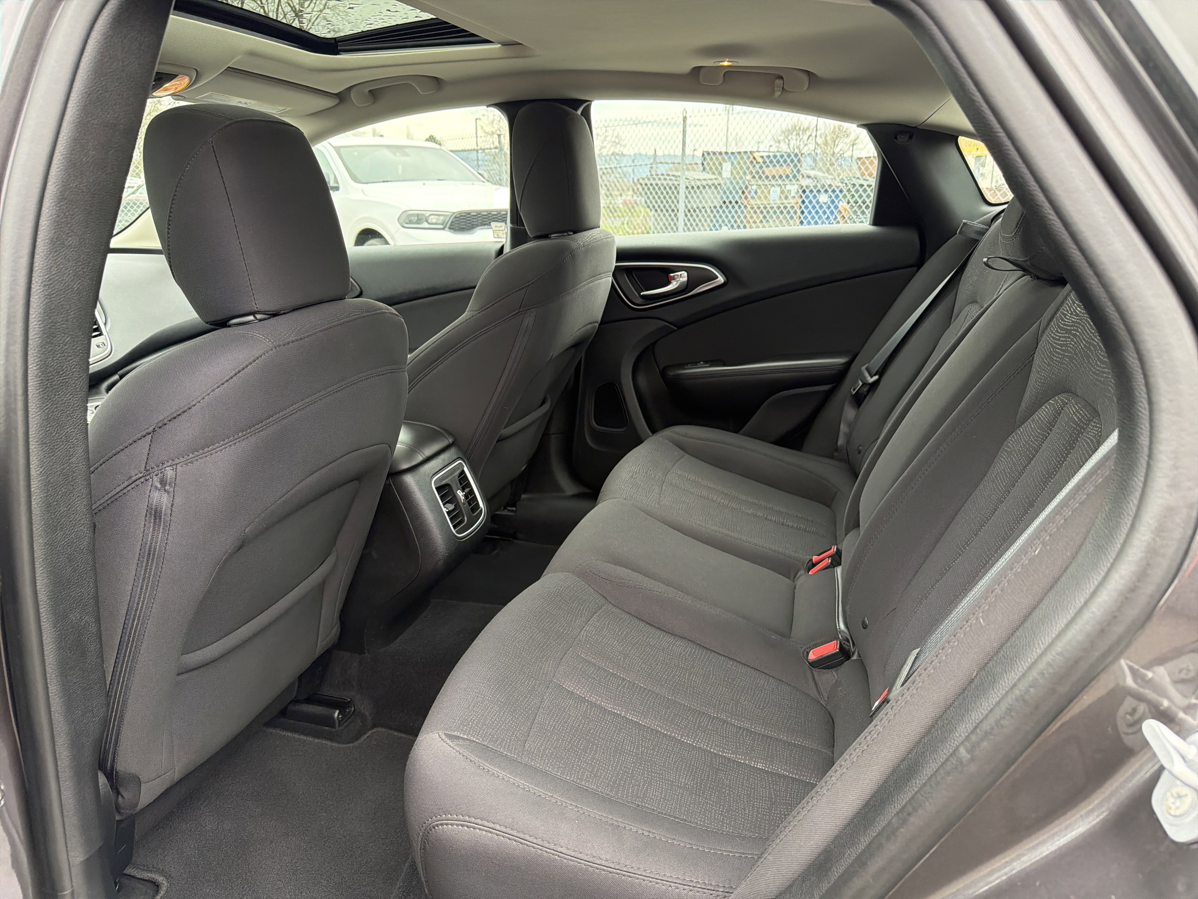 Used 2015 Chrysler 200 Limited w/ Convenience Group FWD image 11