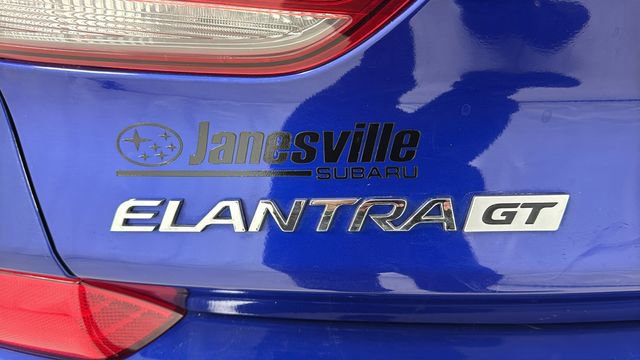 Used 2020 Hyundai Elantra GT image 38