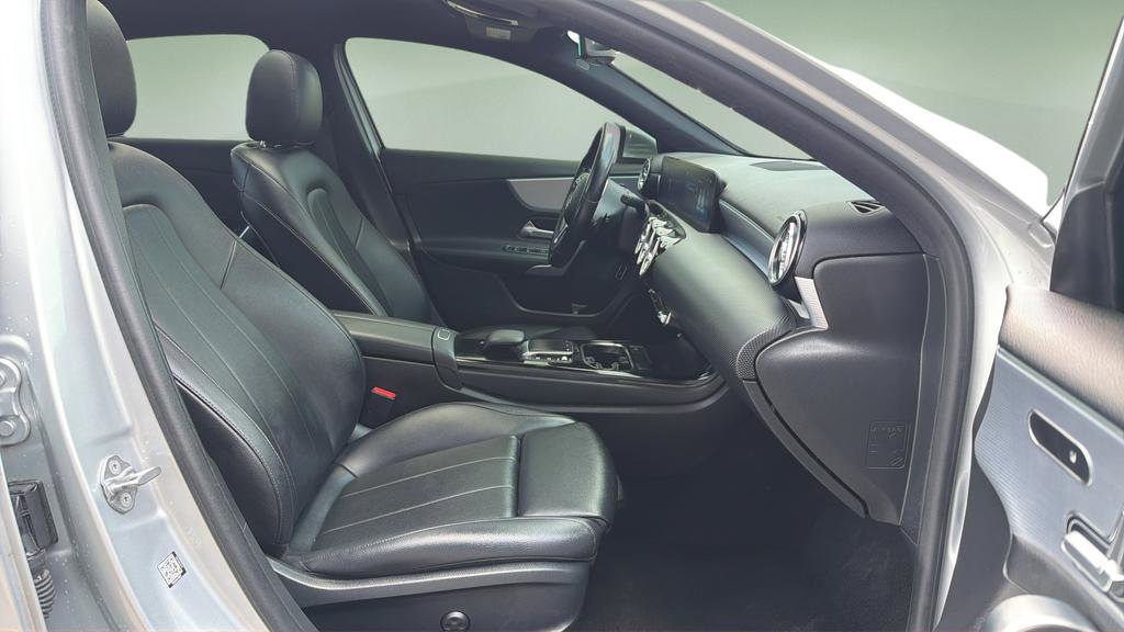 Used 2021 Mercedes-Benz A 220 w/ Premium Package image 11