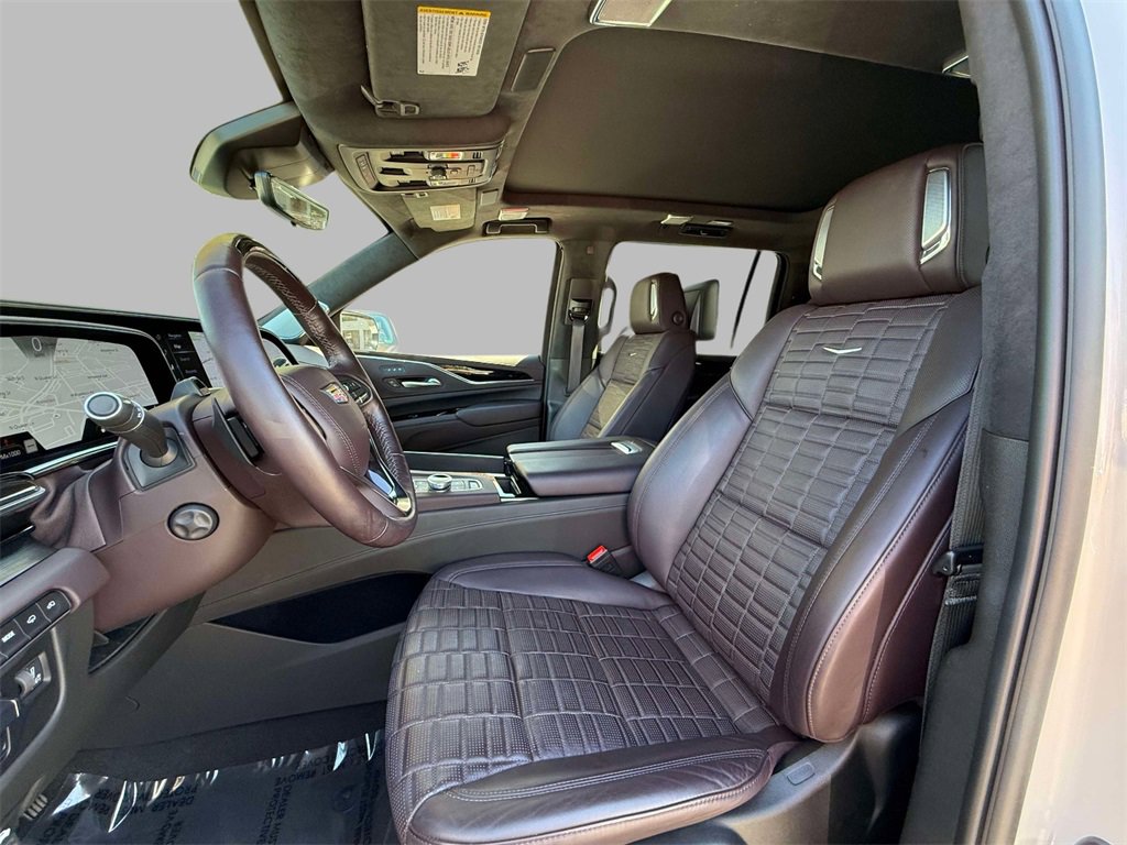 Used 2024 Cadillac Escalade ESV Sport Platinum w/ LPO, ONYX Package image 2