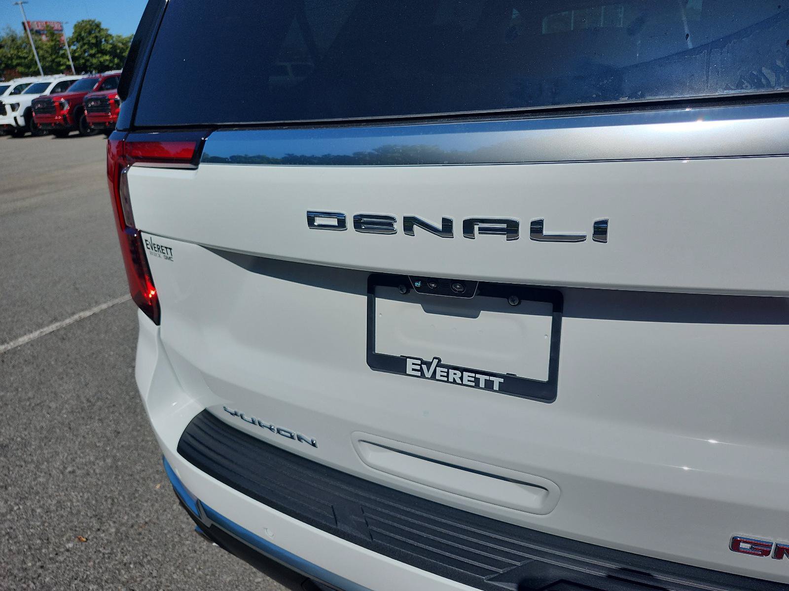 New 2027 GMC Yukon Denali w/ Denali Reserve Package AWD/4WD image 4