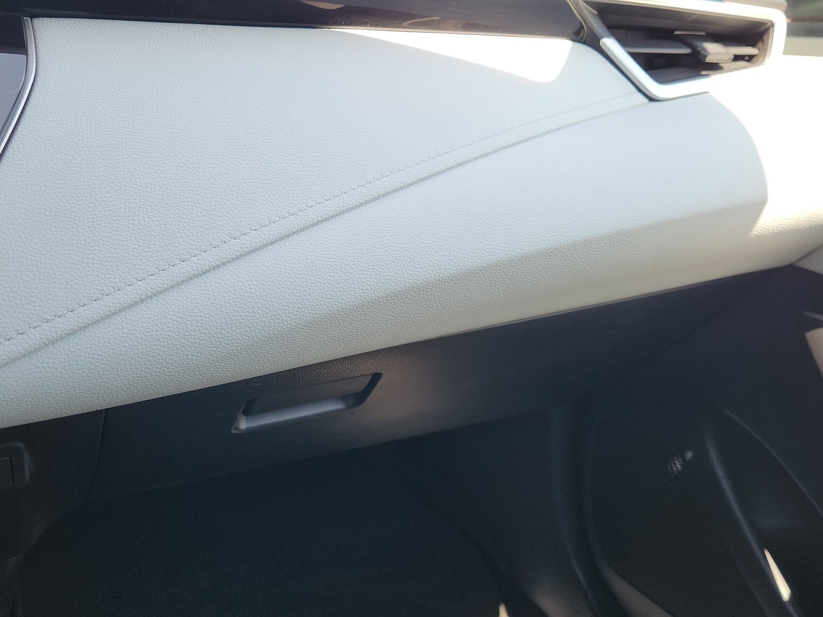 Used 2025 Toyota Corolla SE FWD image 23