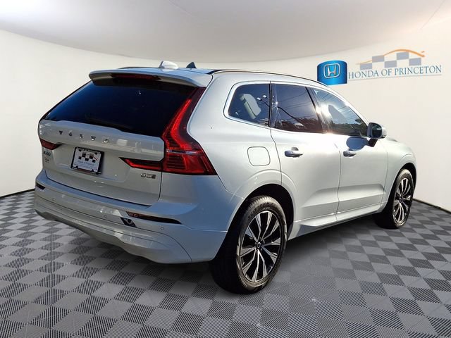 Used 2023 Volvo XC60 B5 Core w/ Climate Package AWD/4WD image 6