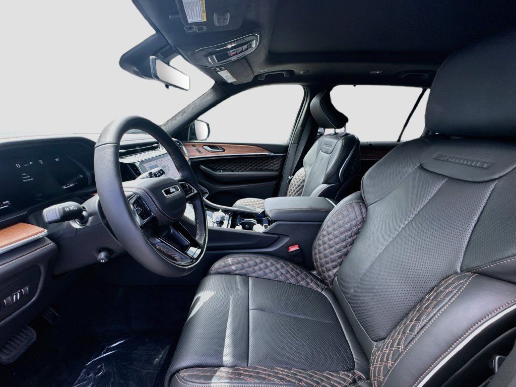 New 2027 Jeep Grand Cherokee L Summit AWD/4WD image 22