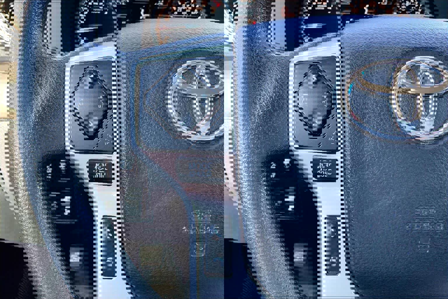 Used 2019 Toyota Tundra SR5 w/ SR5 Upgrade Package AWD/4WD image 24