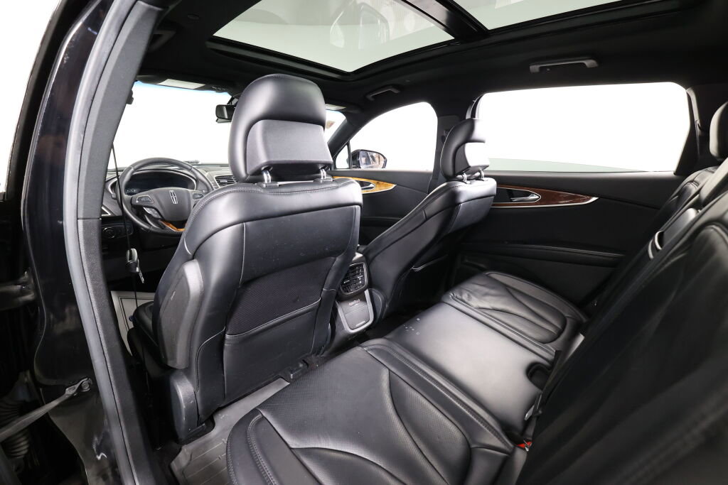 Used 2016 Lincoln MKX Reserve w/ Climate Package image 14