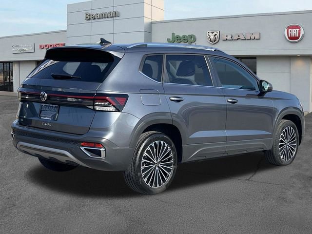 Used 2025 Volkswagen Taos SE image 7