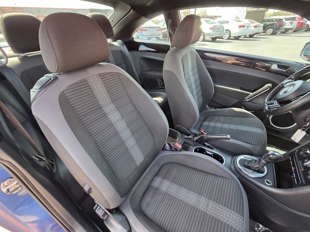 Used 2012 Volkswagen Beetle 2.0T image 13