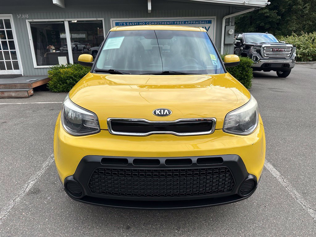 Used 2015 Kia Soul + FWD image 2