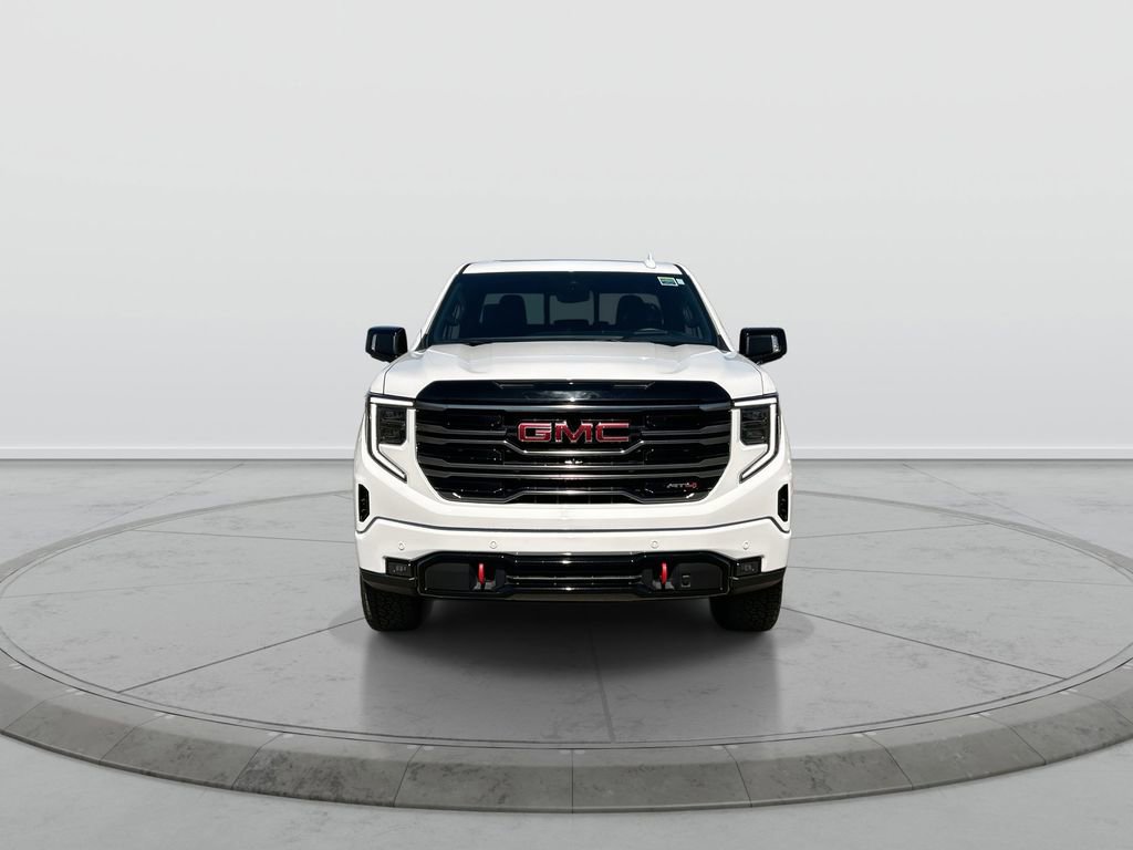 Used 2025 GMC Sierra 1500 AT4 w/ AT4 Premium Package AWD/4WD image 3