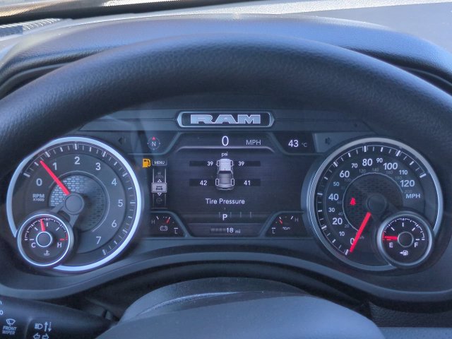 New 2027 RAM 1500 Express AWD/4WD image 25