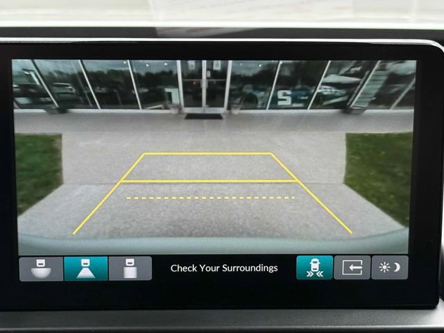 Used 2024 Honda Pilot Touring image 5