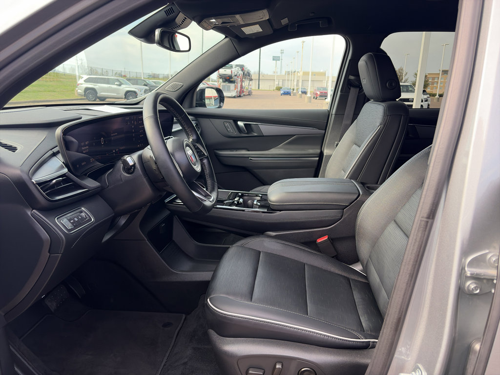 Used 2025 Buick Enclave Sport Touring FWD image 9