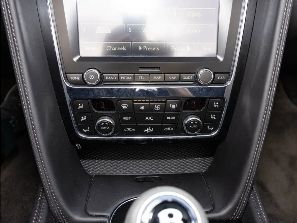 Used 2018 Bentley Continental GT Supersports image 41