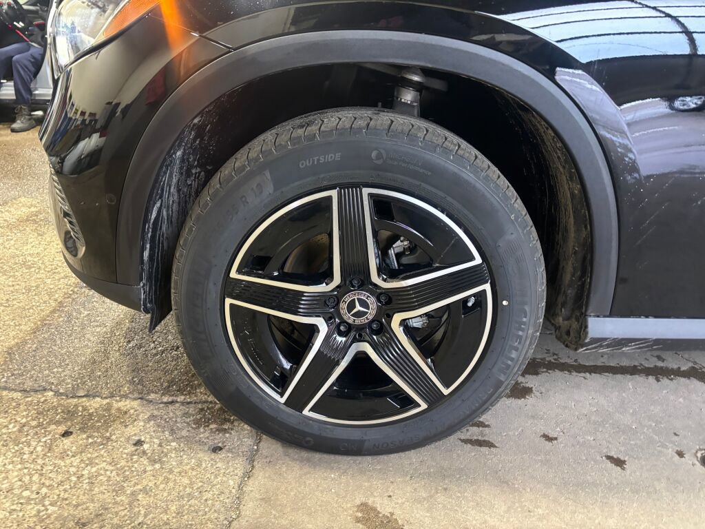 New 2026 Mercedes-Benz GLC 300 4MATIC image 29