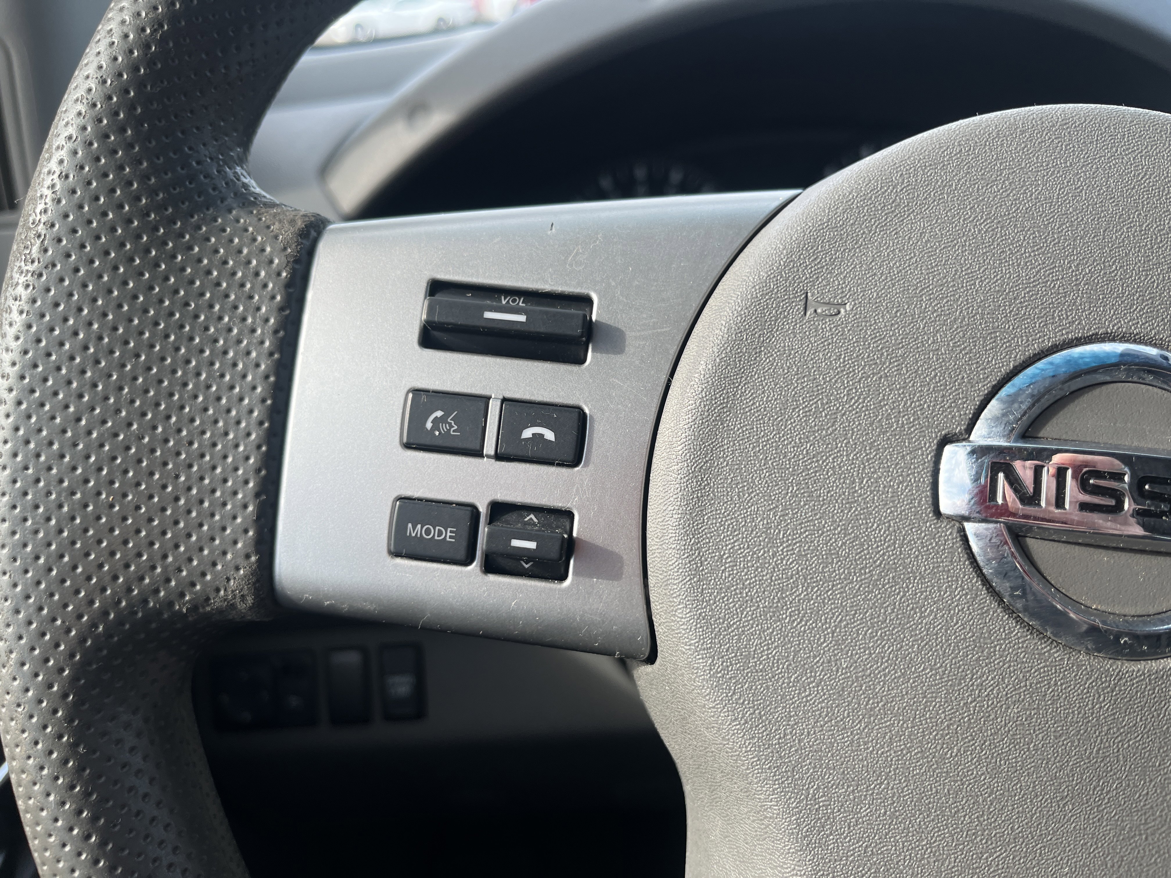 Used 2019 Nissan Frontier SV image 19