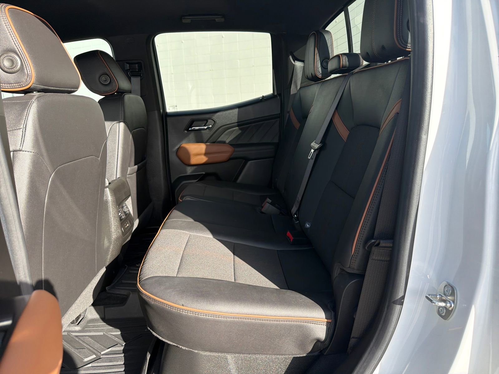 Used 2023 GMC Canyon AT4 image 13