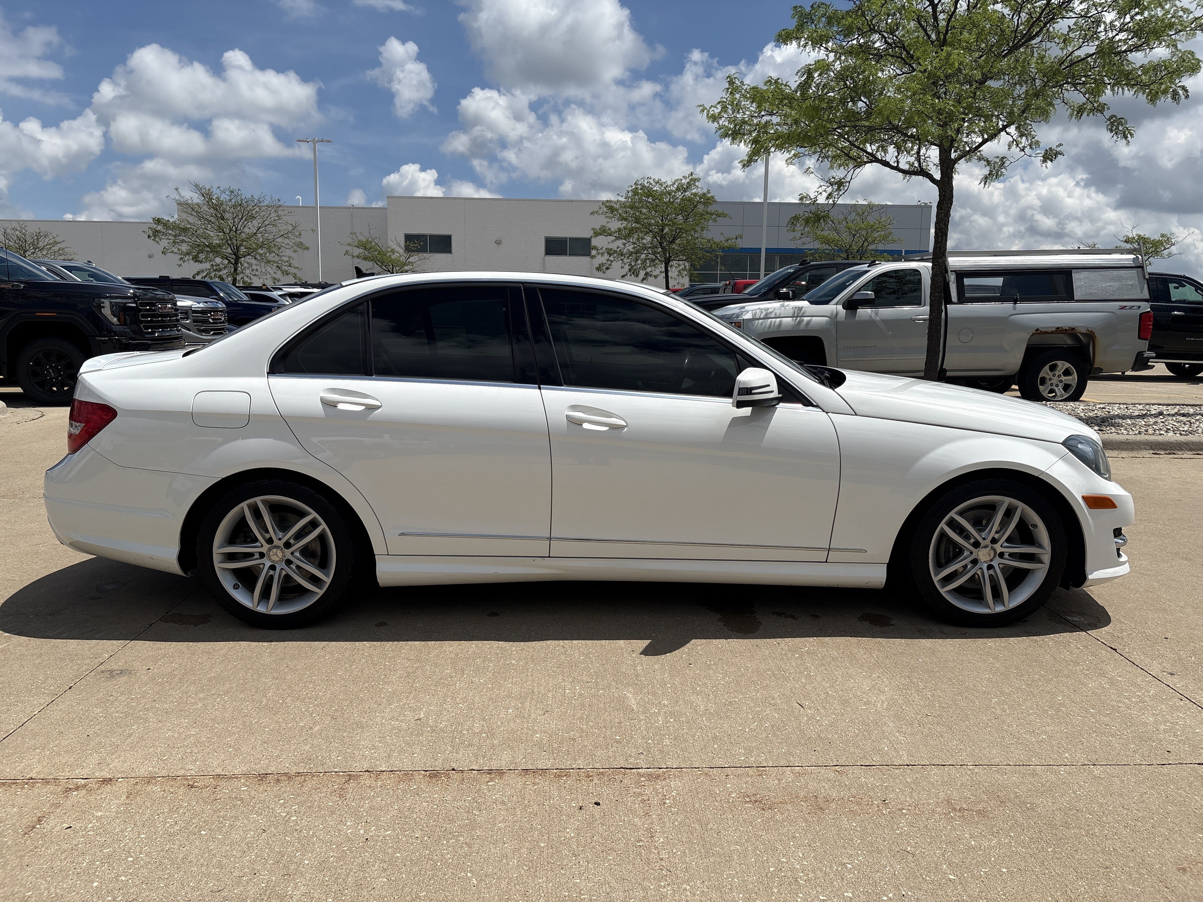 Used 2014 Mercedes-Benz C 300 4MATIC Sedan image 8