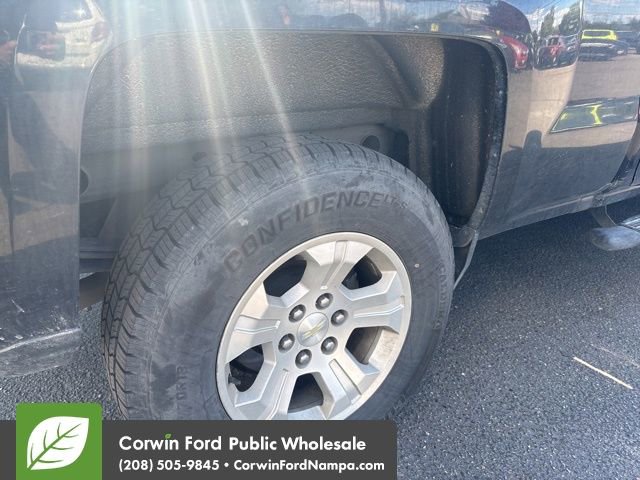 Used 2018 Chevrolet Silverado 1500 LT w/ All Star Edition AWD/4WD image 9