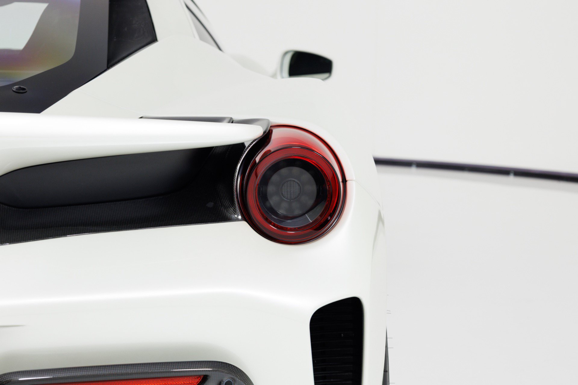 Used 2020 Ferrari 488 Pista Coupe RWD image 78