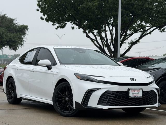 New 2026 Toyota Camry SE image 2