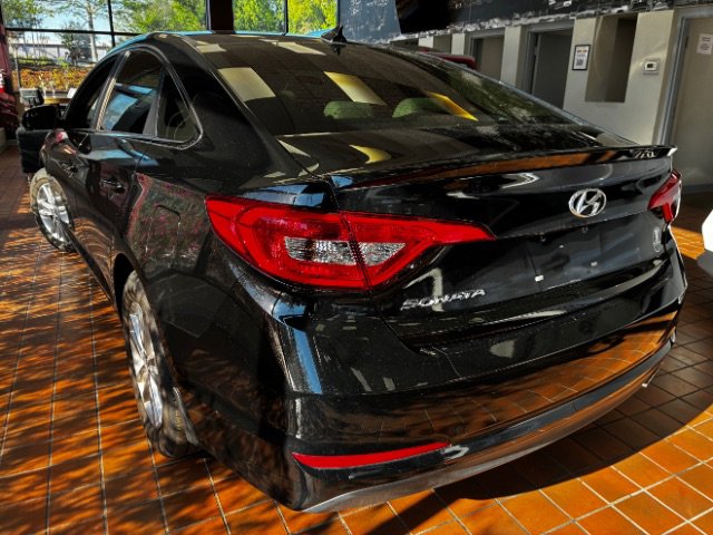 Used 2015 Hyundai Sonata SE FWD image 7