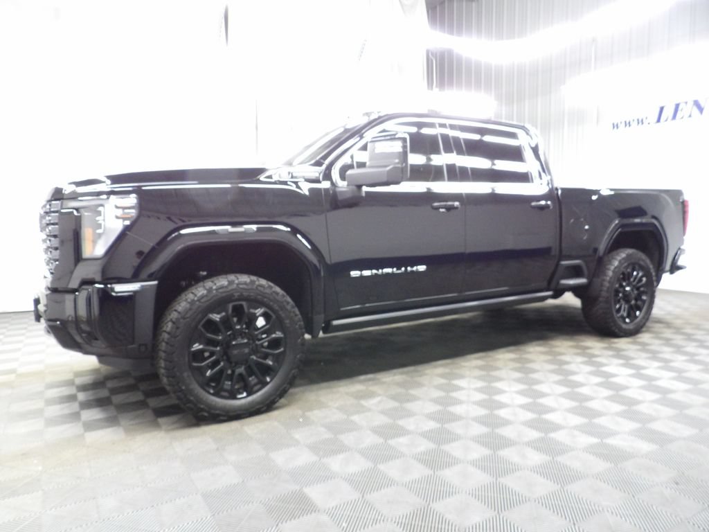 Used 2025 GMC Sierra 2500 Denali Ultimate AWD/4WD image 9