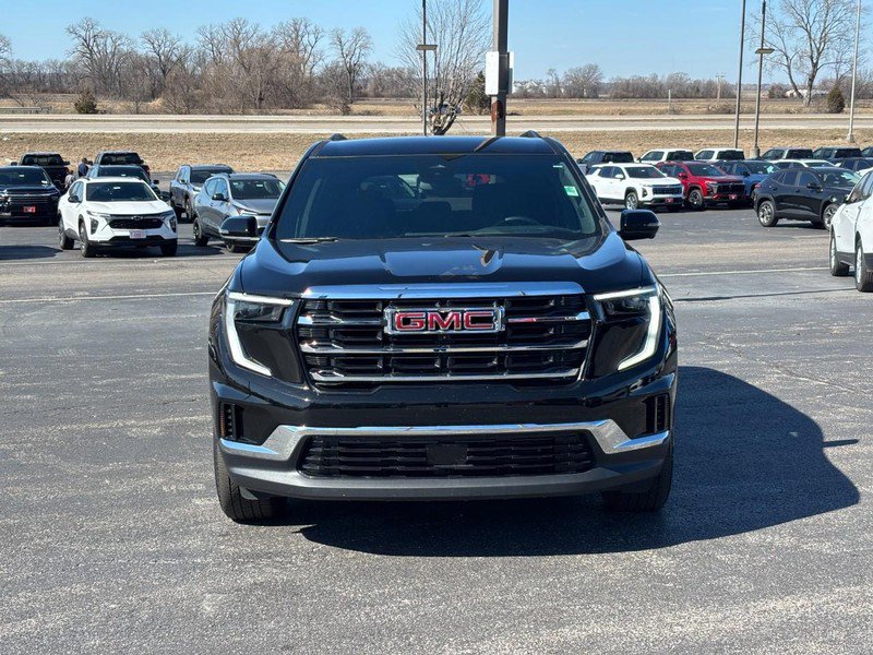 Used 2025 GMC Acadia Elevation image 8