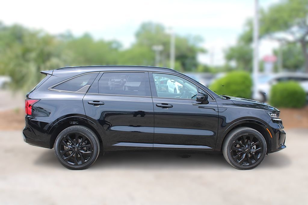Certified 2023 Kia Sorento SX AWD/4WD image 5