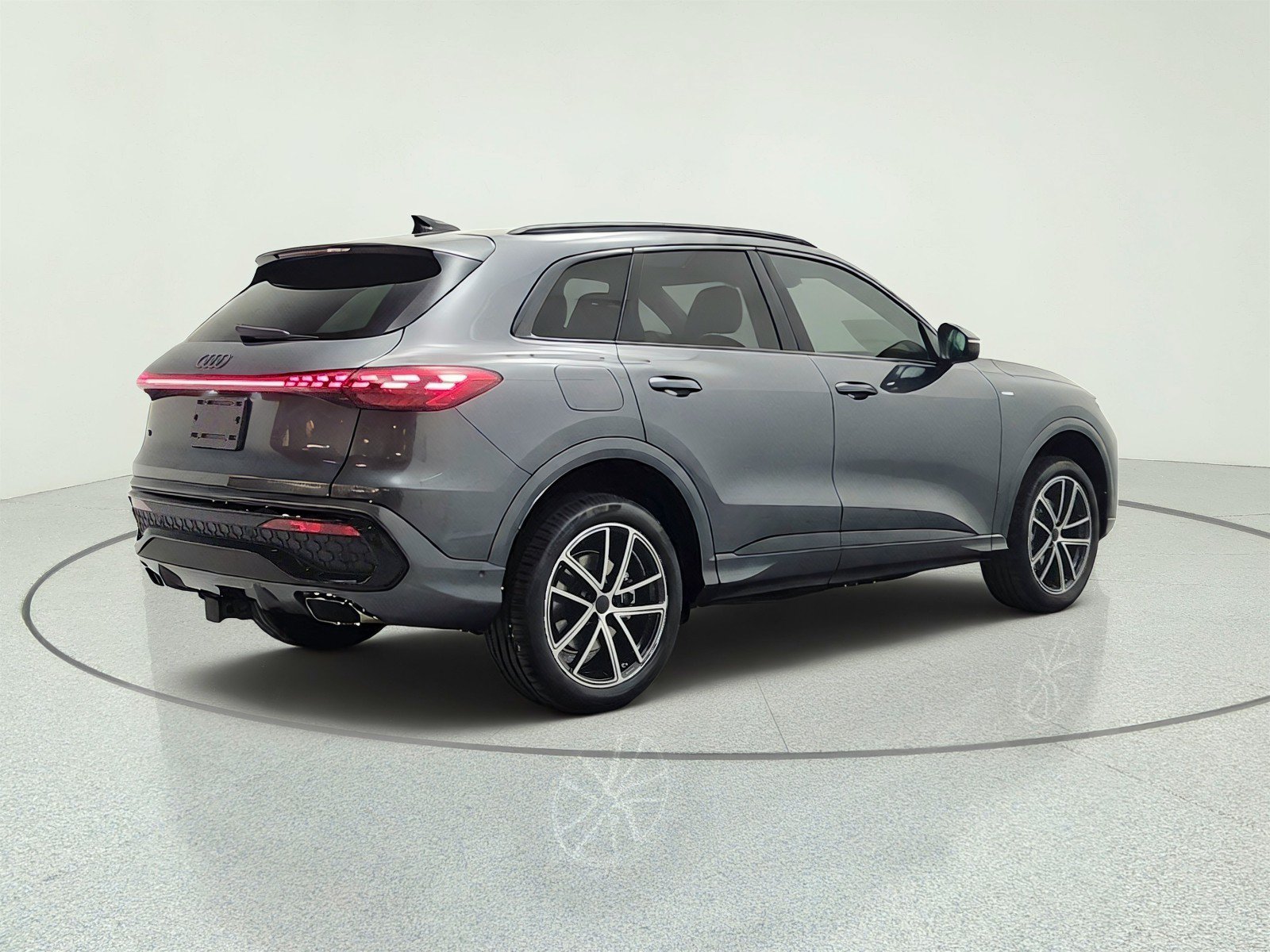 New 2026 Audi Q5 Premium Plus AWD/4WD image 5