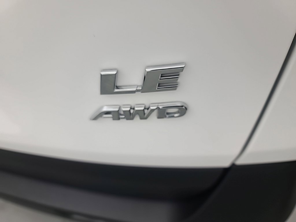 Used 2025 Toyota RAV4 LE AWD/4WD image 13