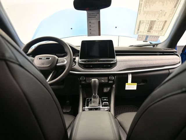 New 2025 Jeep Compass Latitude w/ Sun & Sound Group AWD/4WD image 24