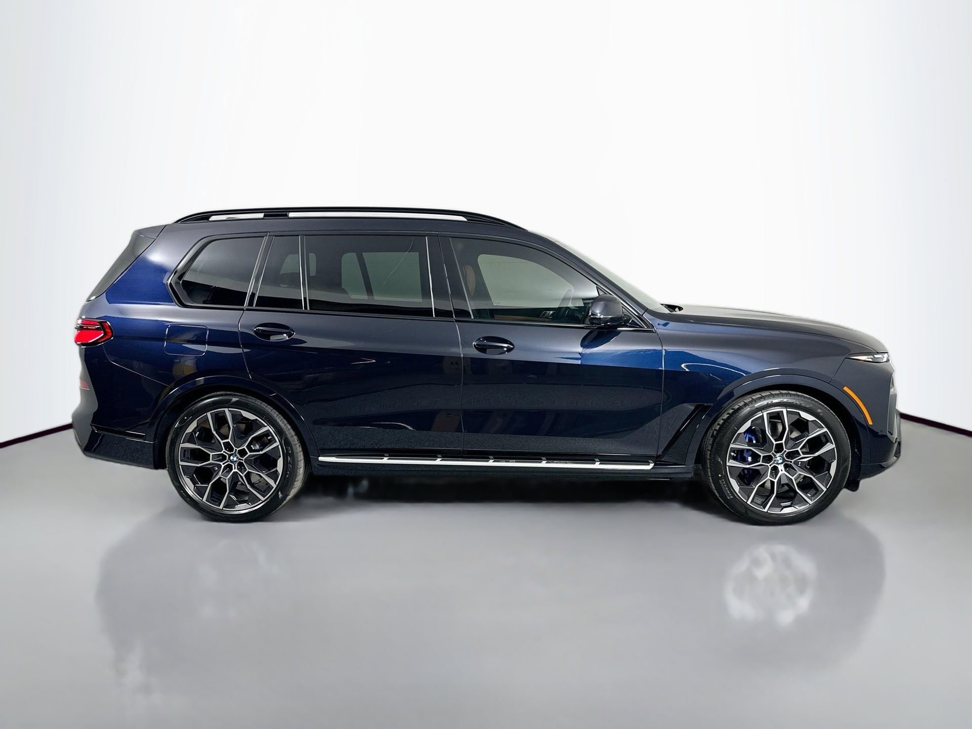New 2026 BMW X7 xDrive40i w/ M Sport Package image 4