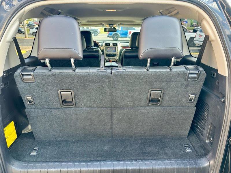 Used 2015 Lexus GX 460 w/ Premium Package AWD/4WD image 11