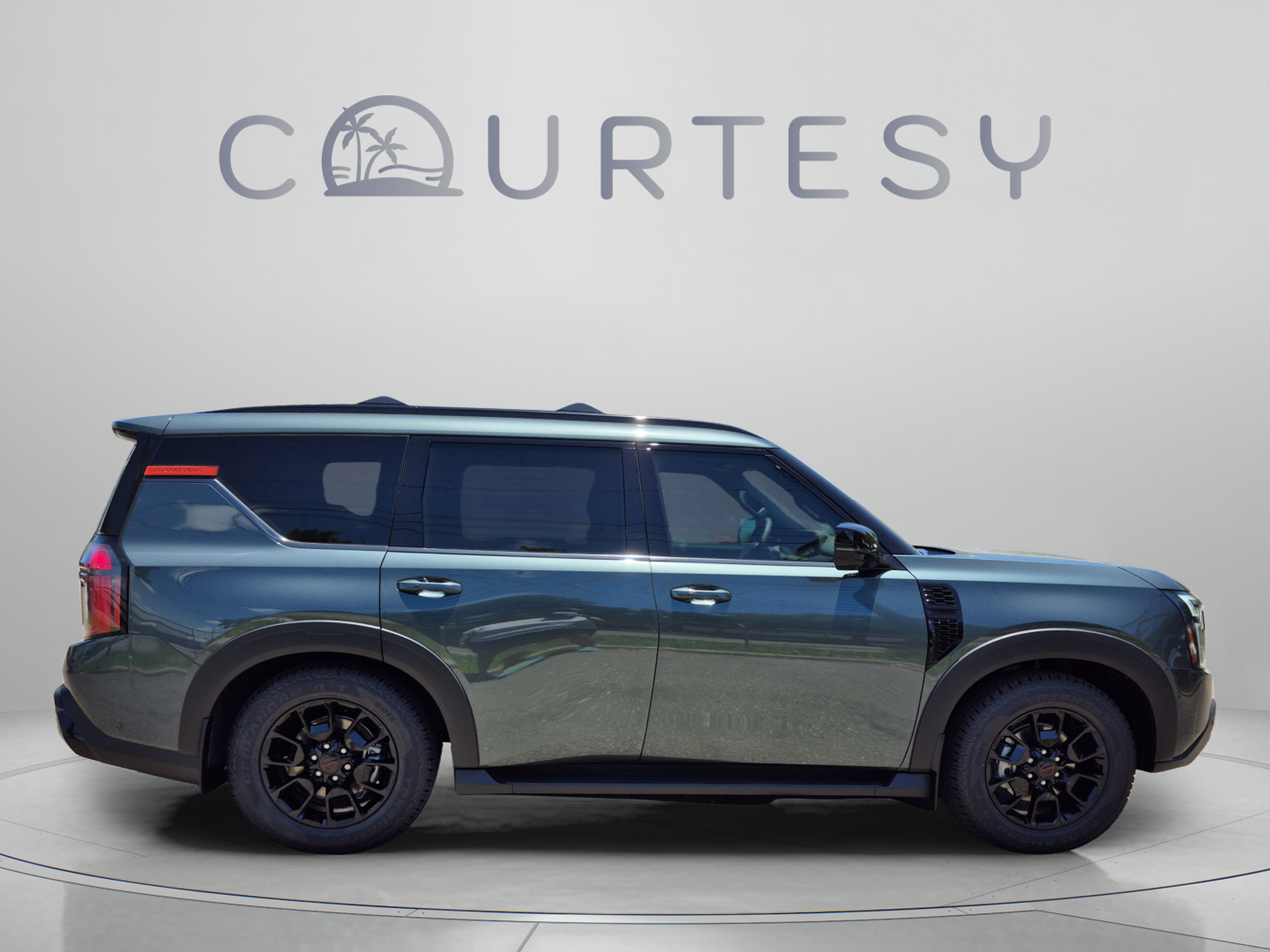 New 2026 Nissan Armada PRO-4X w/ Captain's Chari Seat Package AWD/4WD image 7
