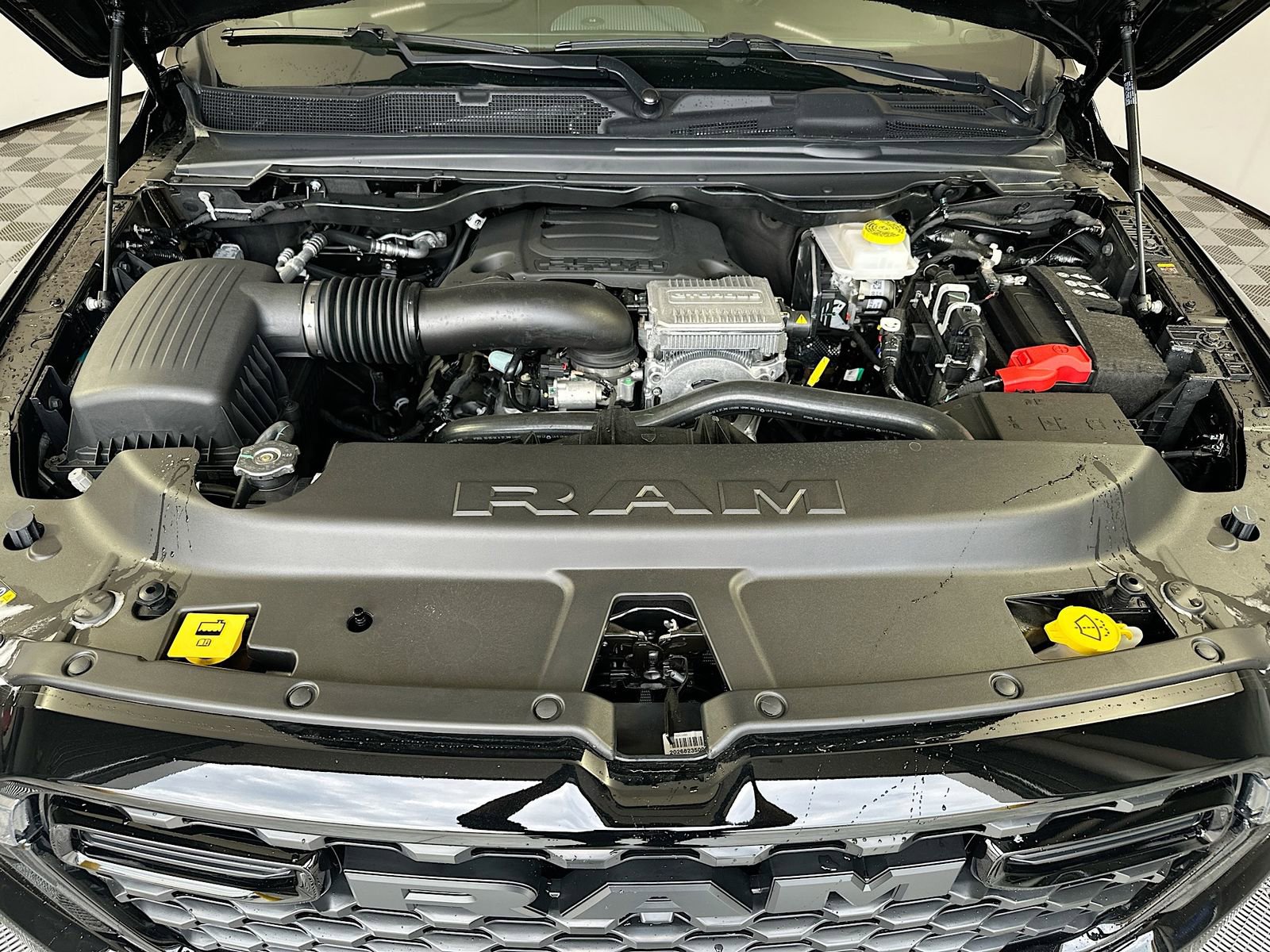 New 2026 RAM 1500 Express AWD/4WD image 29