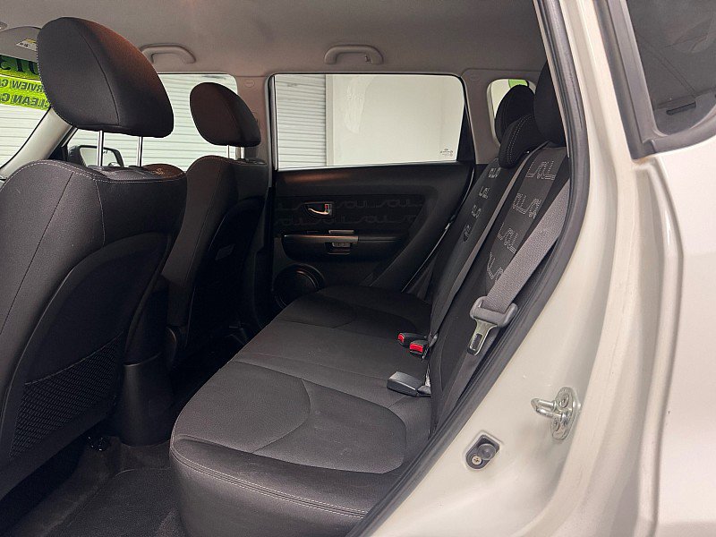 Used 2013 Kia Soul + w/ Audio Pkg FWD image 11