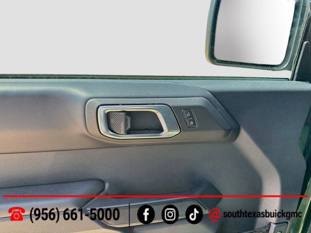 Used 2025 Ford Bronco Outer Banks AWD/4WD image 10