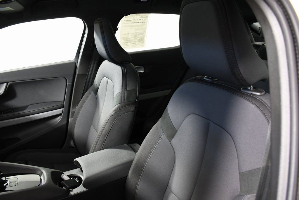 Used 2023 Polestar Polestar 2 w/ Pilot Pack image 17