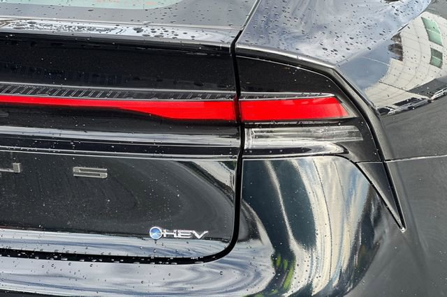 Certified 2024 Toyota Prius LE image 39