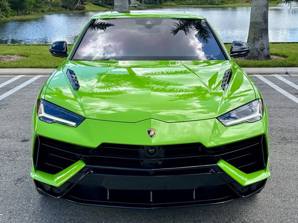 Used 2024 Lamborghini Urus S image 2