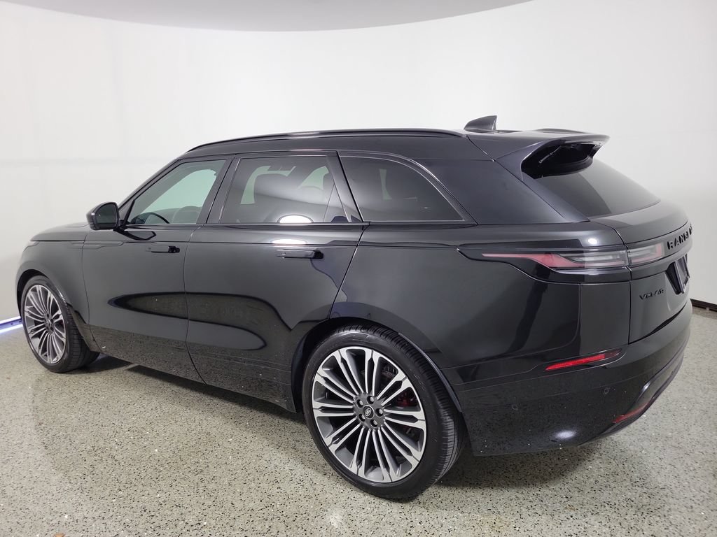 Used 2024 Land Rover Range Rover Velar Dynamic SE AWD/4WD image 3