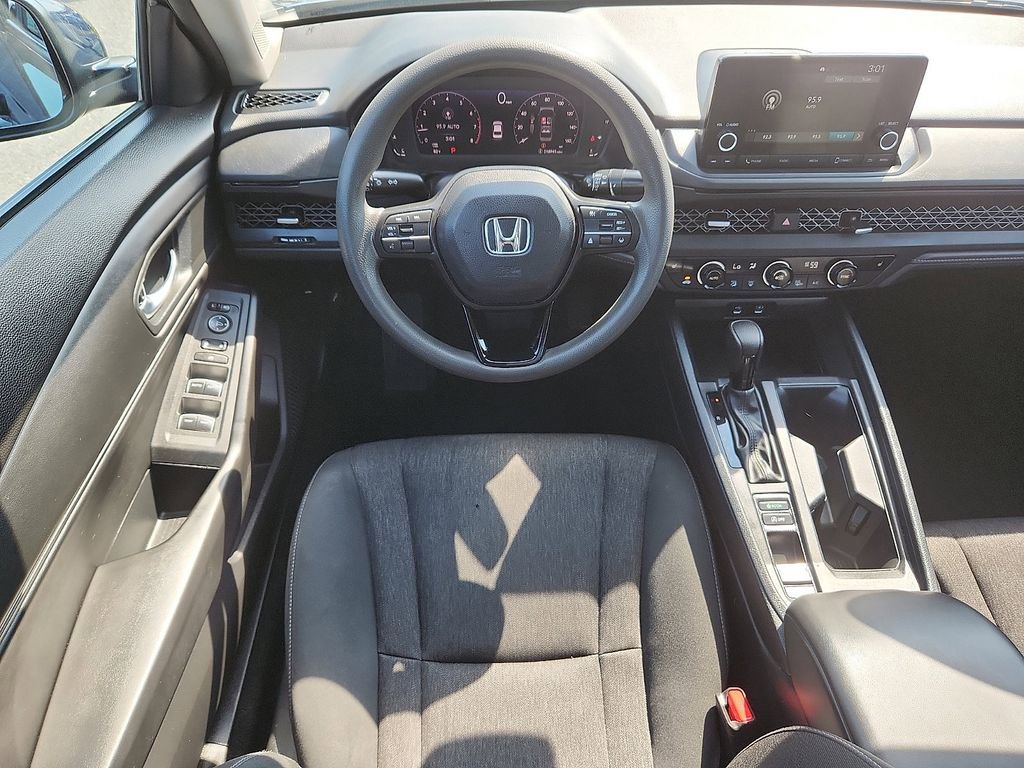 Used 2023 Honda Accord EX image 8