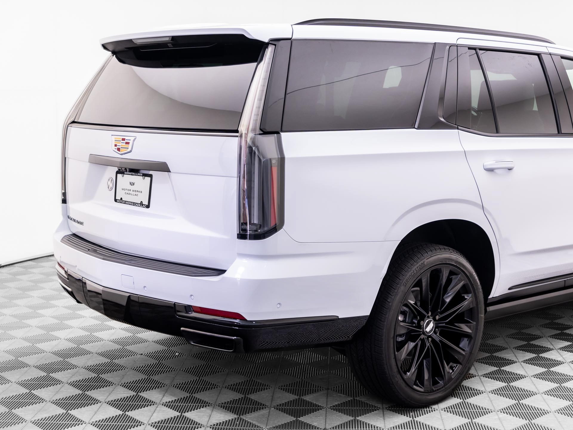 New 2027 Cadillac Escalade Platinum Sport w/ LPO, ONYX Package AWD/4WD image 36