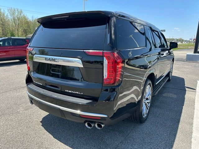Used 2023 GMC Yukon XL Denali w/ Advanced Technology Package AWD/4WD image 18