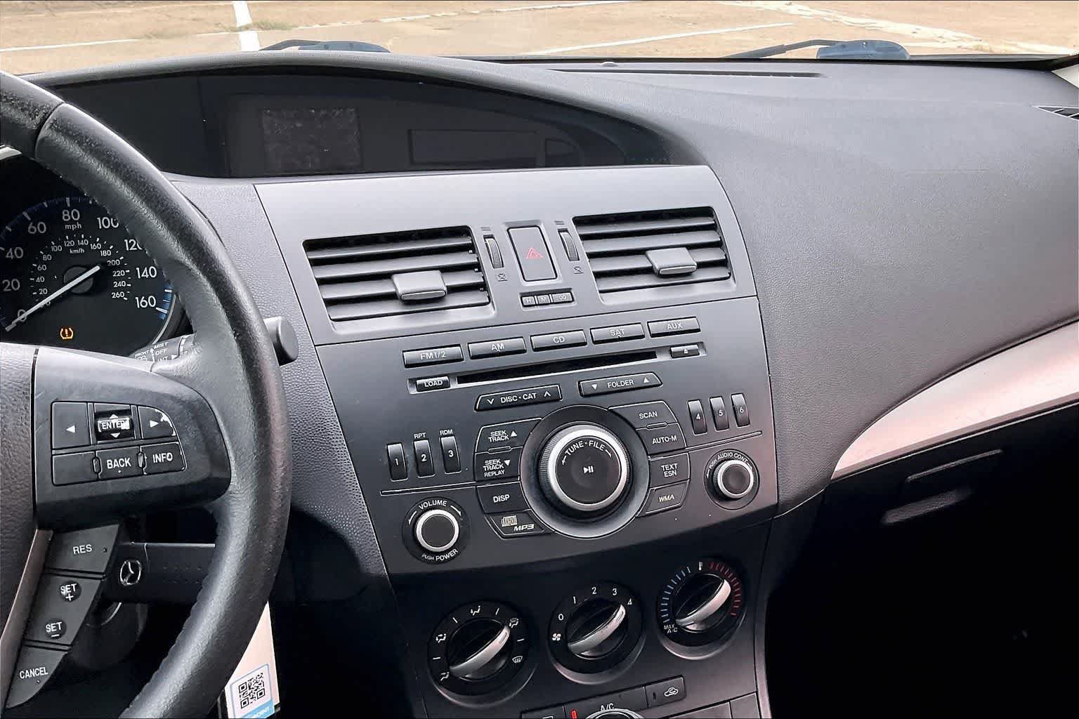 Used 2012 MAZDA MAZDA3 i Touring FWD image 14