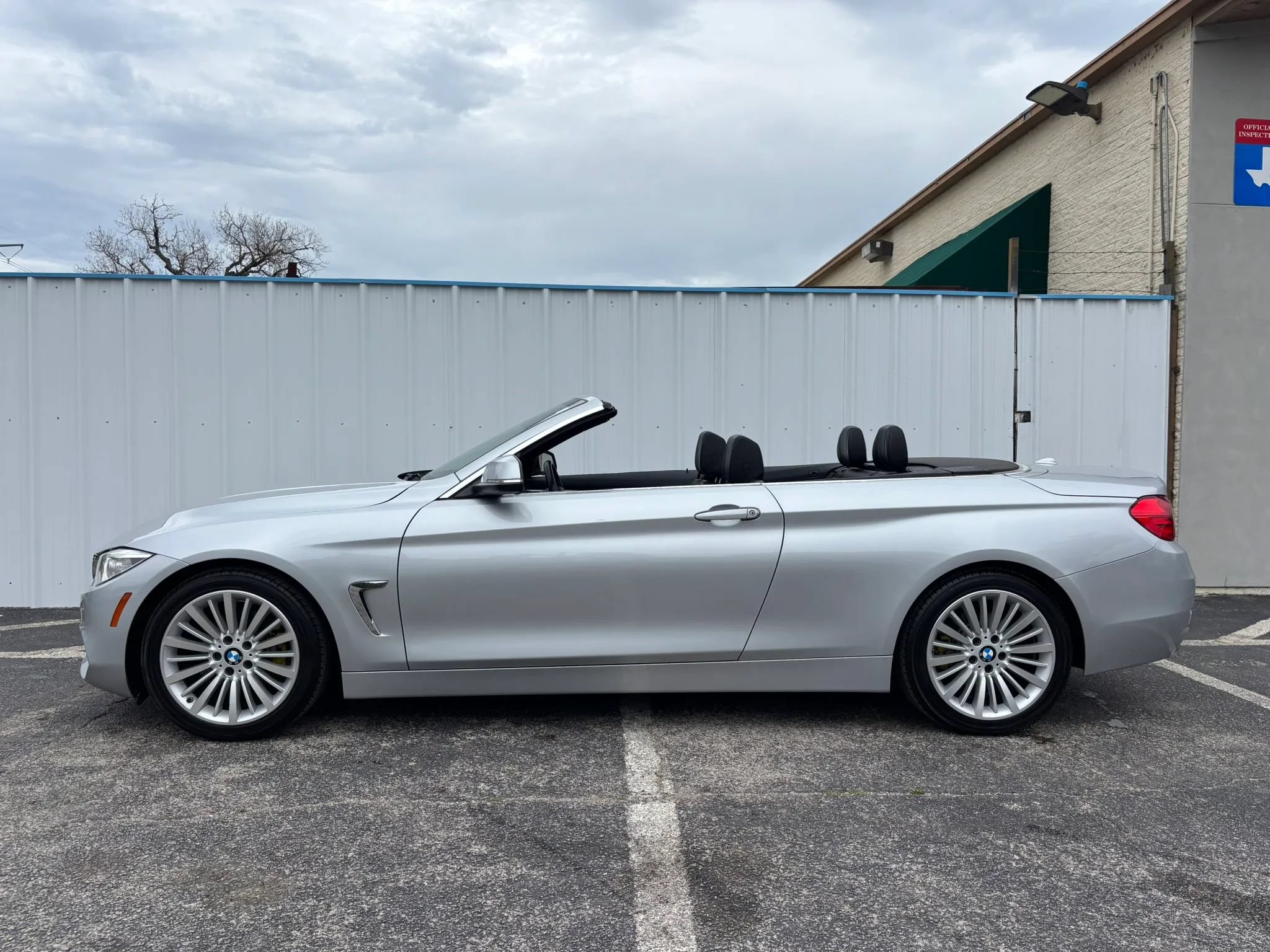 Used 2014 BMW 428i Convertible RWD image 2