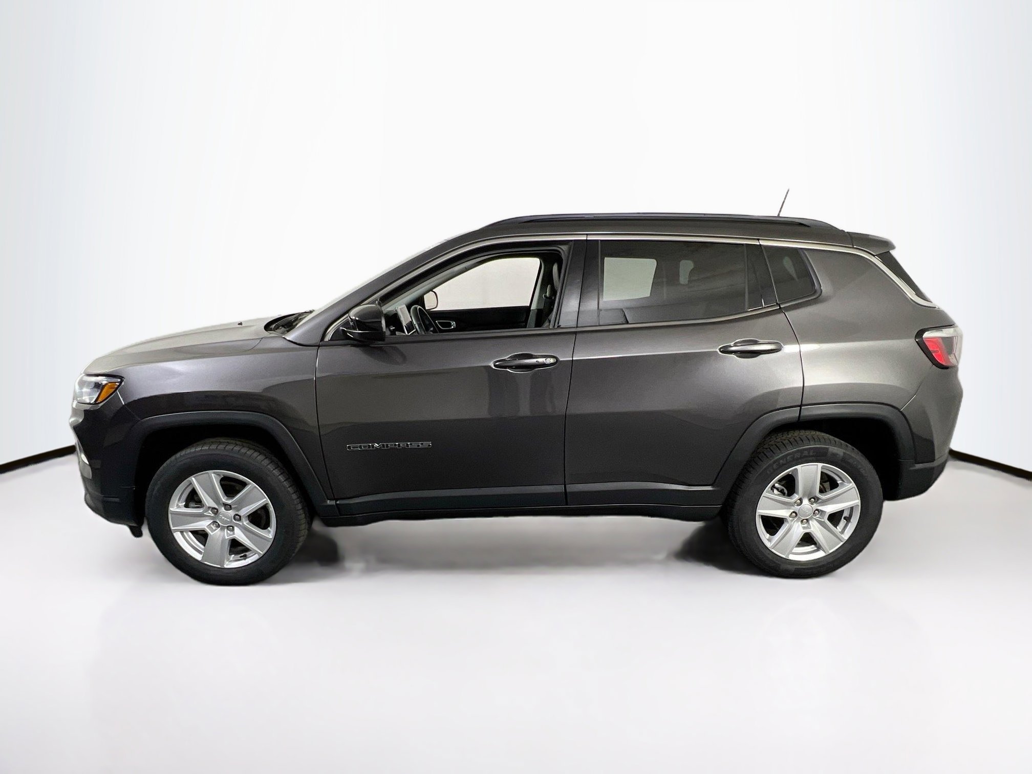 Used 2022 Jeep Compass Latitude w/ Convenience Group image 8